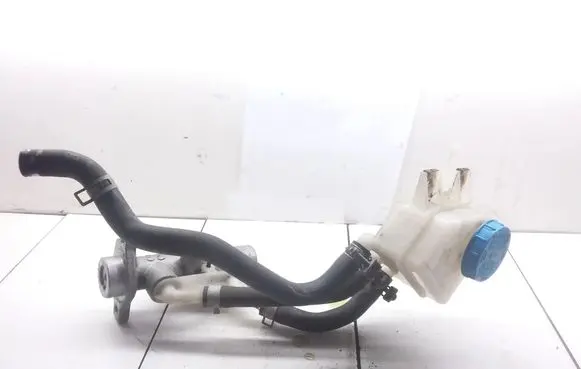 Nissan Almera Tino Master brake cylinder 22157879