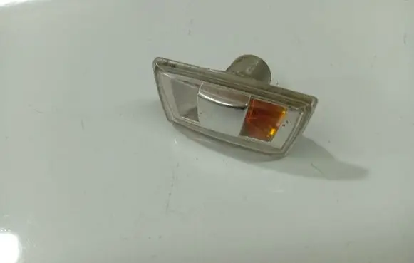 Opel Corsa D Front fender indicator light 