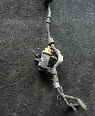 Skoda Octavia Mk3 (5E) Turbo solenoid valve 1K0906627B