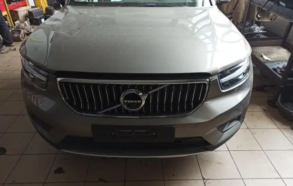 Volvo XC40 Front piece kit 