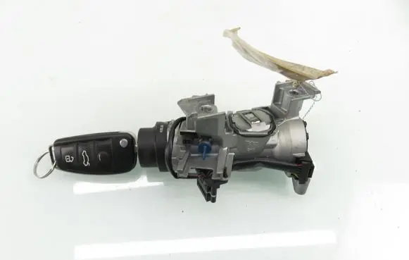 Audi A3 S3 8P Ignition lock 1K0905851