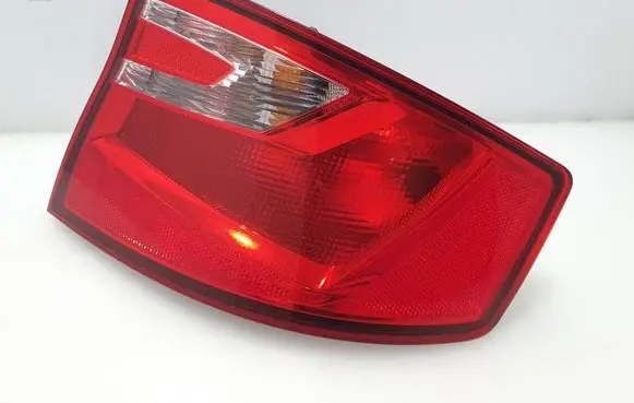 Seat Toledo IV (NH) Rear/tail lights 6JH945096B 2SD01114002