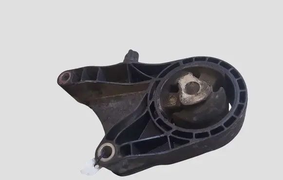 Opel Insignia A Engine mount bracket 13227767
