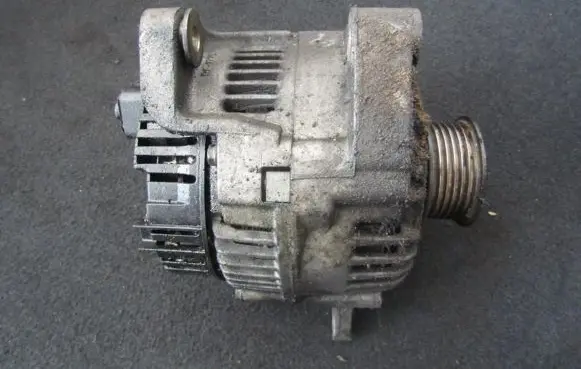 Renault 19 Generator/alternator
