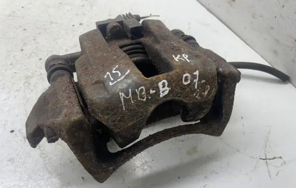 Mercedes-Benz B W245 Front brake caliper