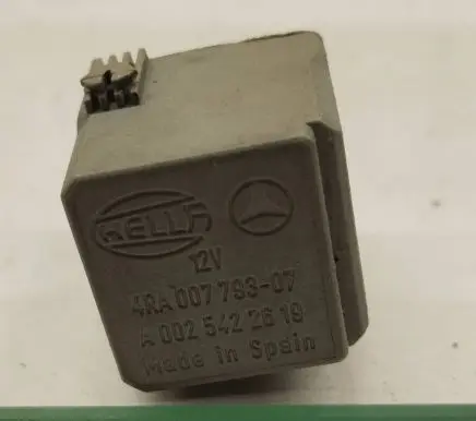 Mercedes-Benz C W203 Other relay 0025422619
