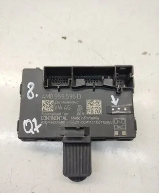 Audi Q7 4M Door control unit/module 4M0959595D 4M0959595C