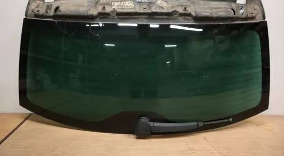 Volkswagen Touareg I Rear windscreen/windshield window 7L6845211