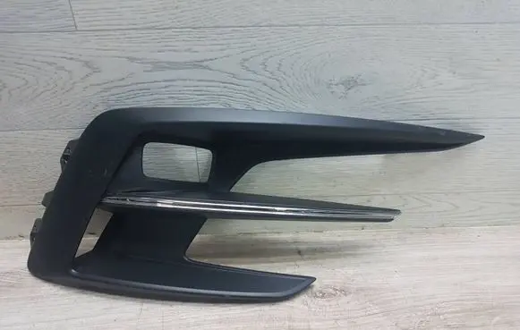 Renault Megane IV Front bumper lower grill 261A21573R