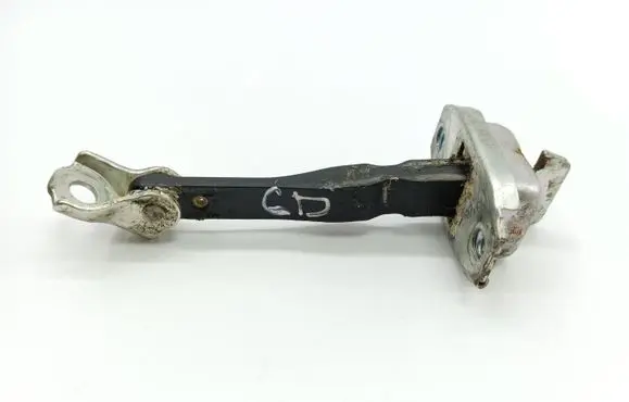 Mitsubishi Outlander Rear door check strap stopper
