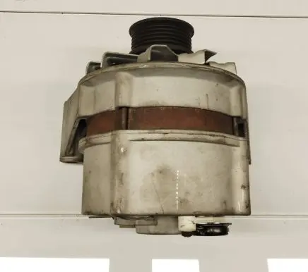 Mercedes-Benz E W124 Generator/alternator 1197311022 0310000062 0081544202