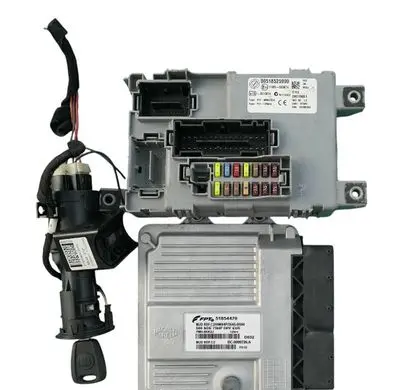 Fiat 500X Engine control unit/module ECU 51854470 00518525990 MJD8DF.C2