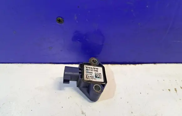 Volvo S40 Airbag deployment crash/impact sensor 30737140