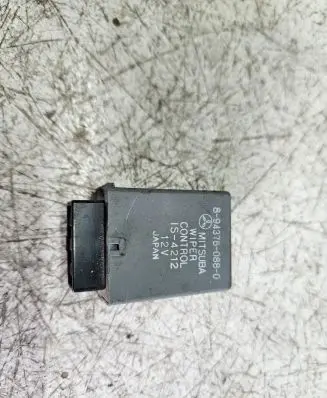 Opel Monterey Window wiper relay 8043760880 IS4212