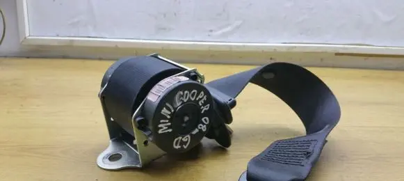 Mini One - Cooper Coupe R56 Rear seatbelt 601030000D