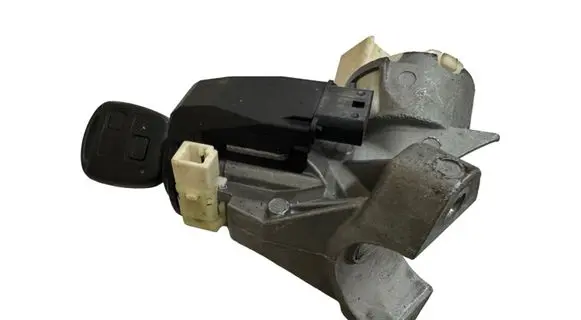 Toyota Yaris Ignition lock N0502241