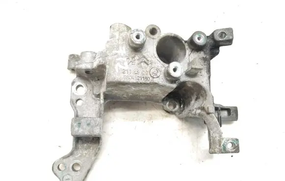 Peugeot 2008 I Engine mounting bracket 9804121180