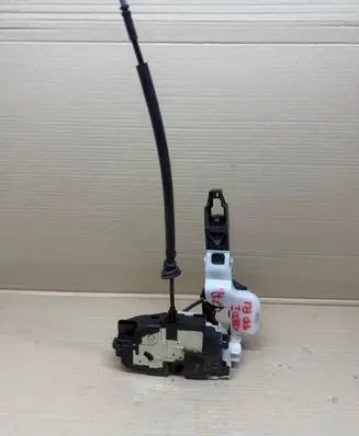 KIA Ceed Front door lock 