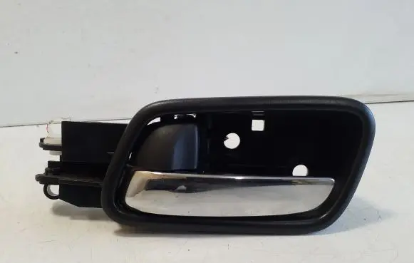 Honda CR-V Front door interior handle