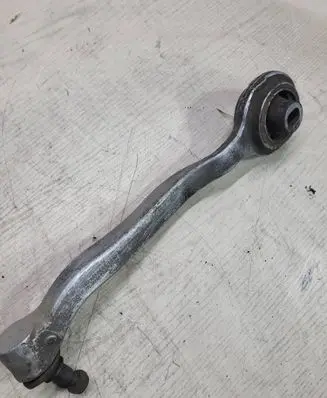 Mercedes-Benz S W220 Front lower control arm/wishbone A2203331405
