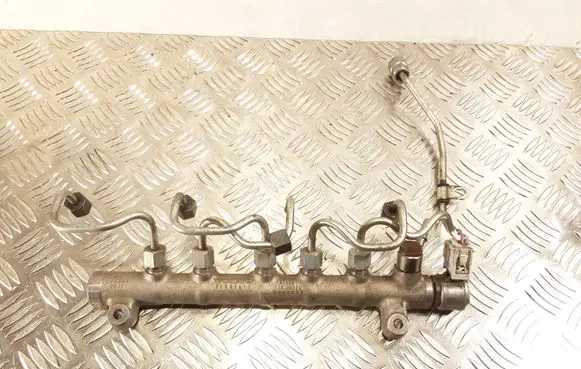 Volvo XC60 Fuel main line pipe 31303612