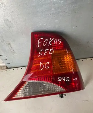 Ford Focus Rear/tail lights 084311935rr 0843119352