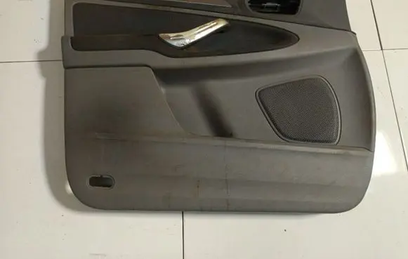 Ford S-MAX Front door card panel trim