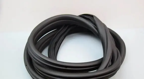 BMW X1 U11 Rubber seal rear door 9451508