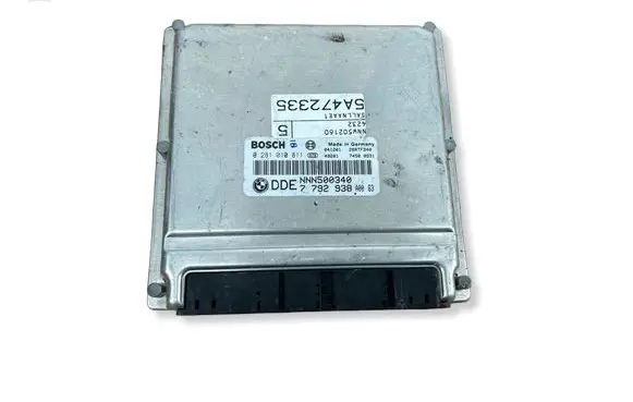 Land Rover Freelander Engine control unit/module NNN500340 0281010811 7792938