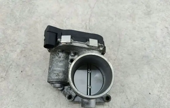 Seat Leon (1P) Throttle body valve 7.03703.71.0