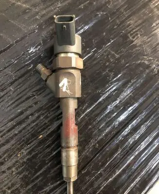 Renault Laguna II Fuel injector 7700111014