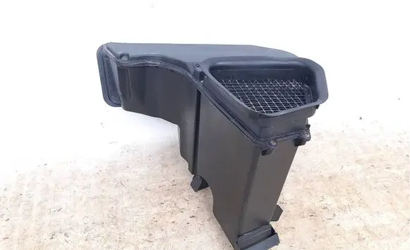 Mercedes-Benz SL R231 Air filter box A2318310005