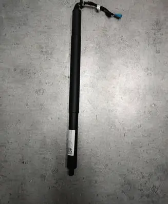 BMW X7 G07 Shock absorber/damper mounting bracket 7441811
