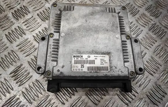 Peugeot 406 Engine control unit/module 0281010166 9636255980 EDC15C2