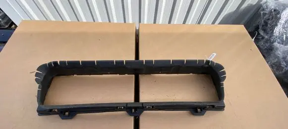 Mini Cooper Countryman R60 Radiator trim 7411133