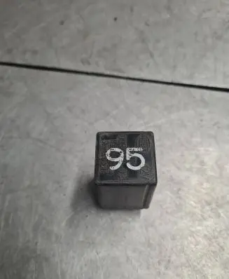 Volkswagen Transporter - Caravelle T4 Light relay 701955200 31S5630P
