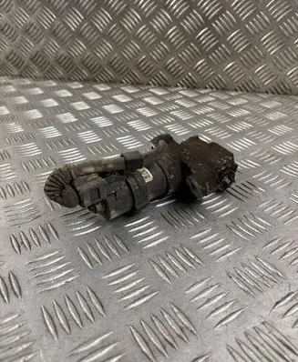 Volkswagen Touareg II Hand brake/parking brake motor 7P0609616