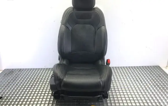 Citroen DS4 Front passenger seat 