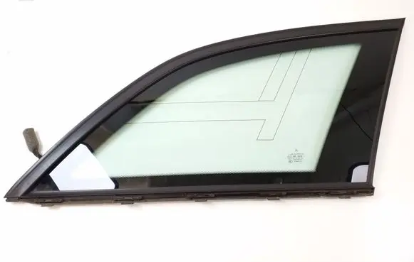Mercedes-Benz C W204 Rear side window A2046732610