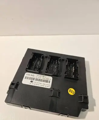 Volkswagen Golf VI Comfort/convenience module 1K0937085D 5DK00965105