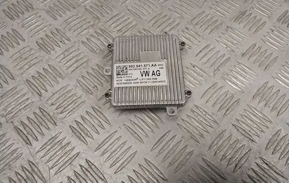 Skoda Superb B8 (3V) Light module LCM 992941571AA