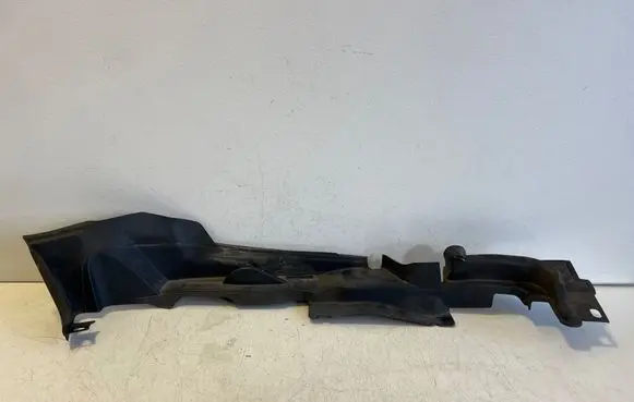 Audi A5 Fender end trim 8W6821170E