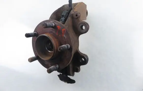 Ford Focus C-MAX Front wheel hub spindle knuckle