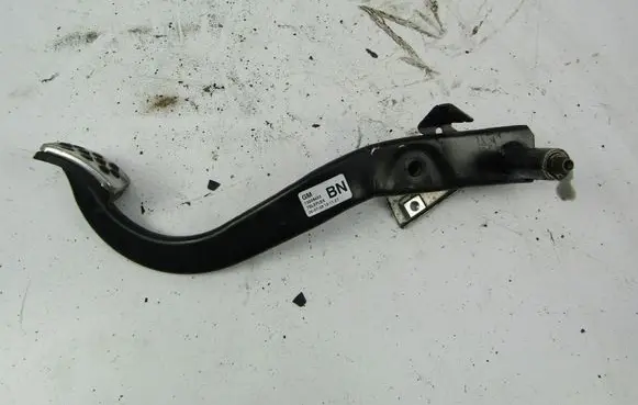 Opel Zafira B Brake pedal 