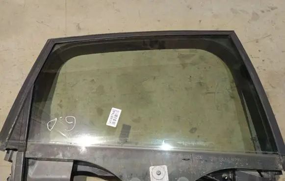 Audi A2 Rear door window glass
