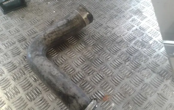 Renault Master III Intercooler hose/pipe