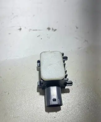 Mercedes-Benz GL X164 Airbag deployment crash/impact sensor 0038202826