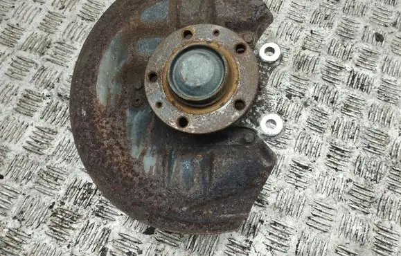 Citroen C5 Rear wheel hub