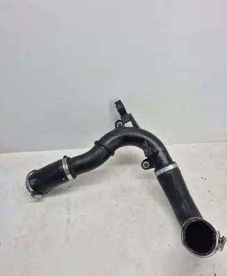 Intercooler hose/pipe