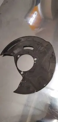Opel Insignia B Front brake disc dust cover plate 23384703